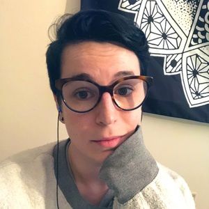 Meet your Posher, Abbe